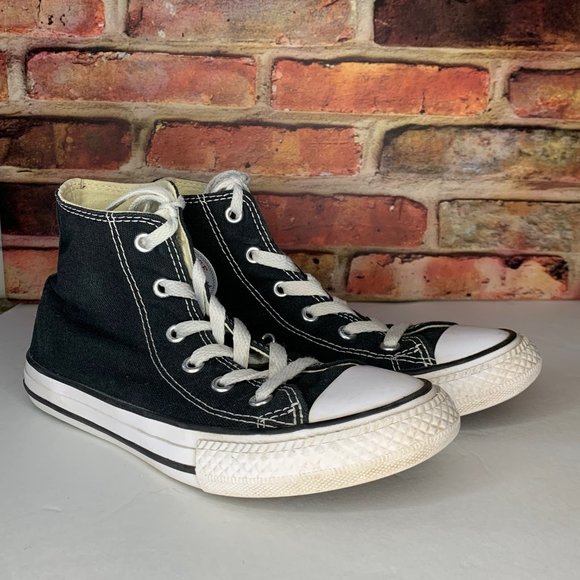 Chuck Taylor Core Hi-tops - Picture 5 of 5